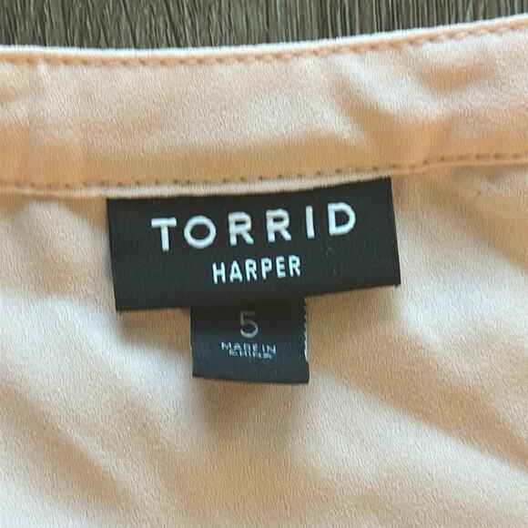 Torrid Harper Georgette Pullover 3/4 Sleeve Blouse Pale Blush Size 5XL - Picture 4 of 5